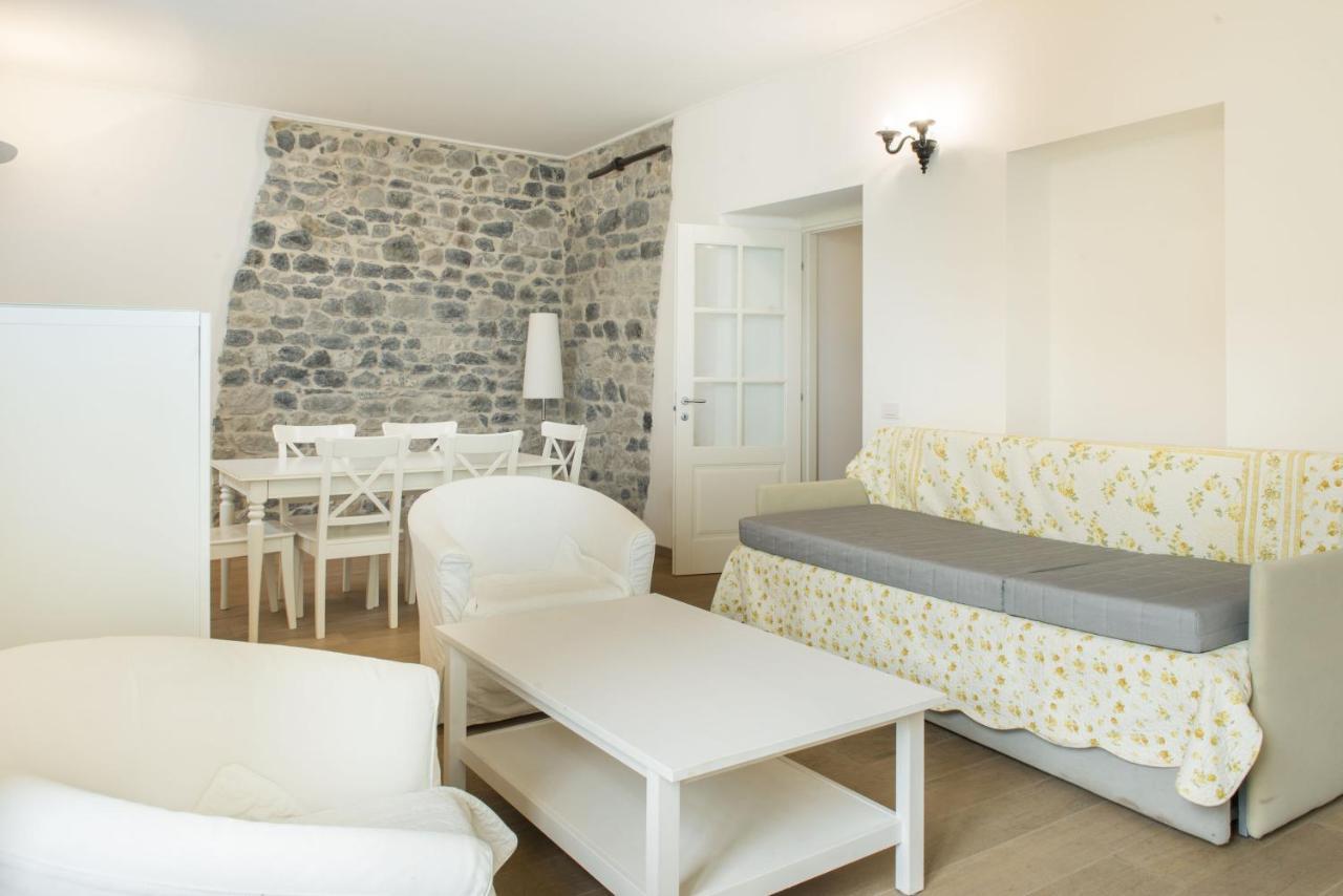 Casa Torre Διαμέρισμα Λεβάντο Εξωτερικό φωτογραφία